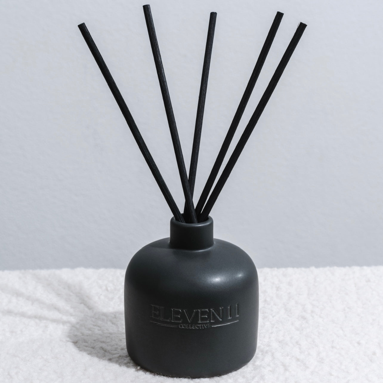 222 ALIGNMENT - WATERFALL - BLACK DIFFUSER